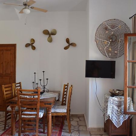 P&M House Villa Meyísti Екстериор снимка