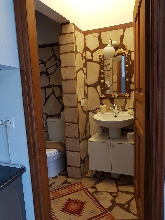 P&M House Villa Meyísti Екстериор снимка